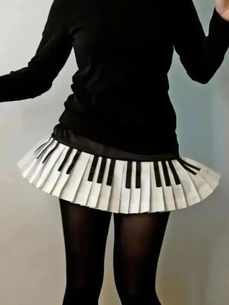 Sweet and spicy style black and white piano vintage pleated skirt for women's spring new design sense slimming and form-fitting - Image 4